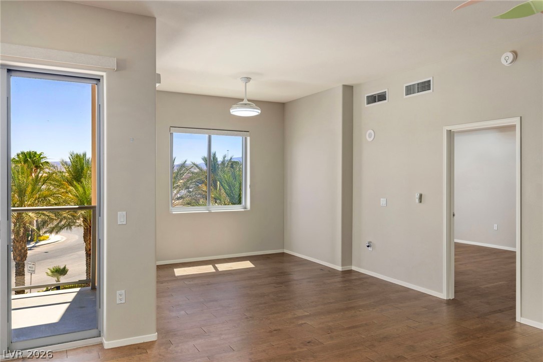 8255 Las Vegas Boulevard 321