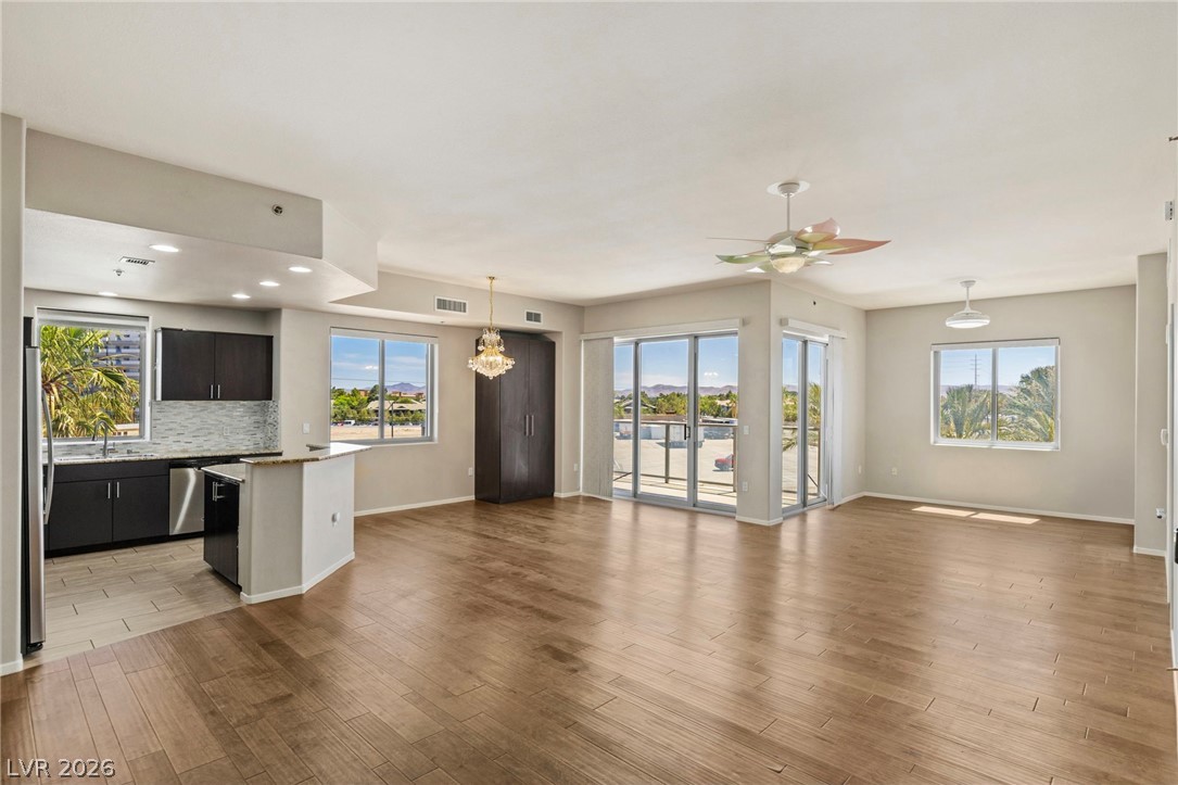 8255 Las Vegas Boulevard 321