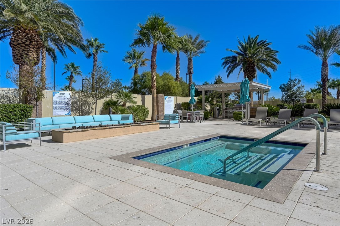 8255 Las Vegas Boulevard 321