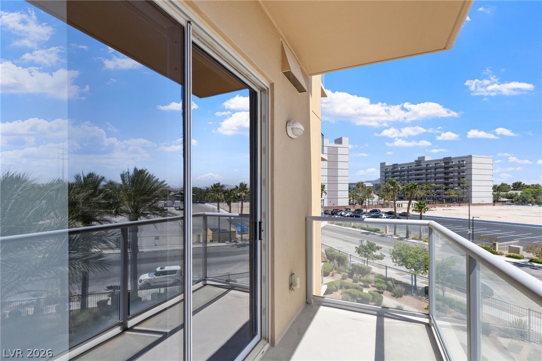 8255 Las Vegas Boulevard 321