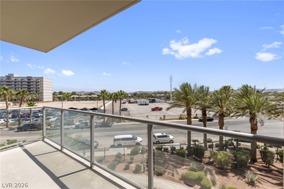 8255 Las Vegas Boulevard 321