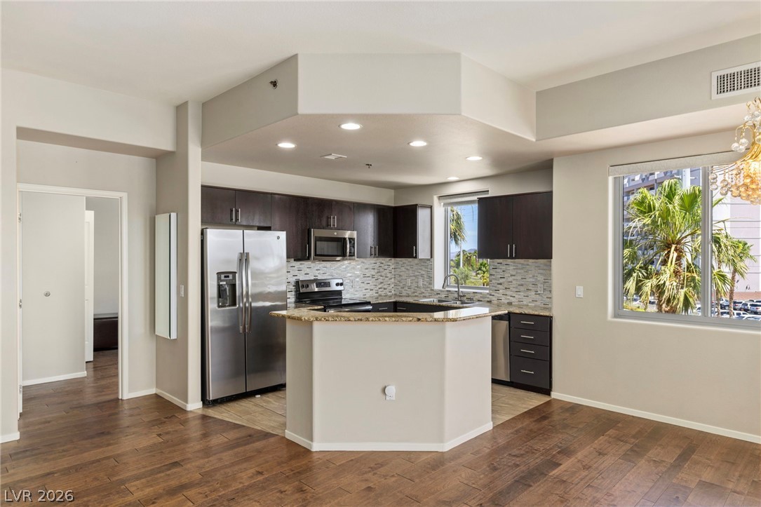 8255 Las Vegas Boulevard 321