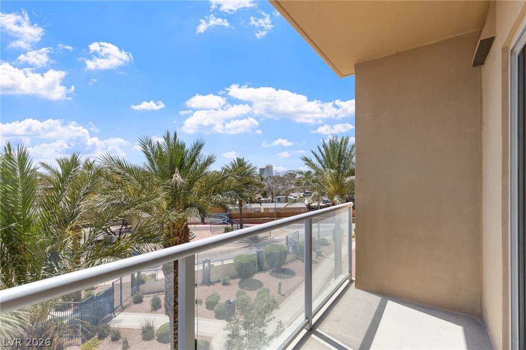 8255 Las Vegas Boulevard 321