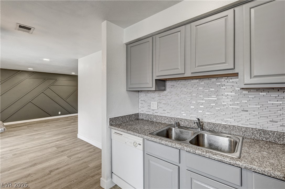 5404 River Glen Drive 362