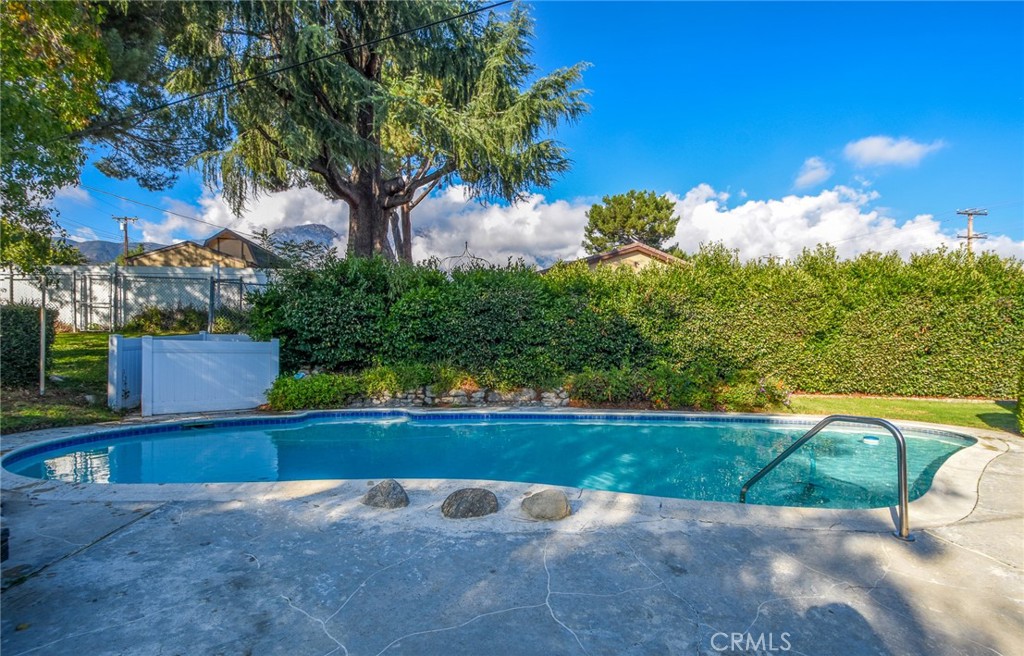 5670 Sapphire Street