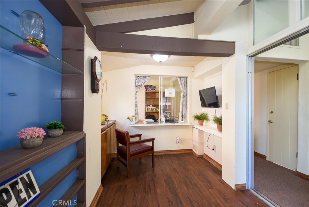 142 S Harvard Street