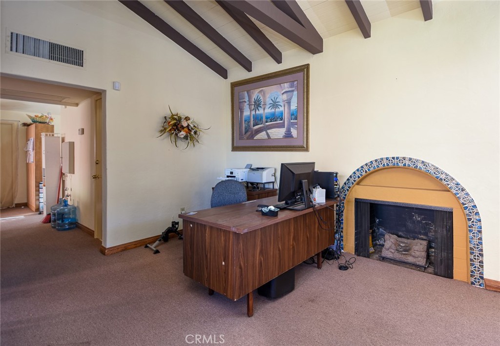 142 S Harvard Street