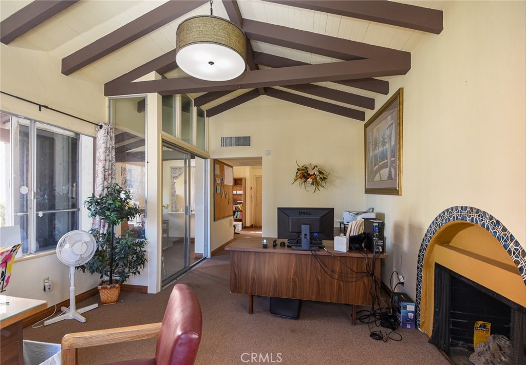 142 S Harvard Street