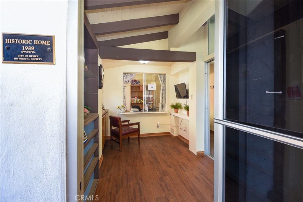 142 S Harvard Street