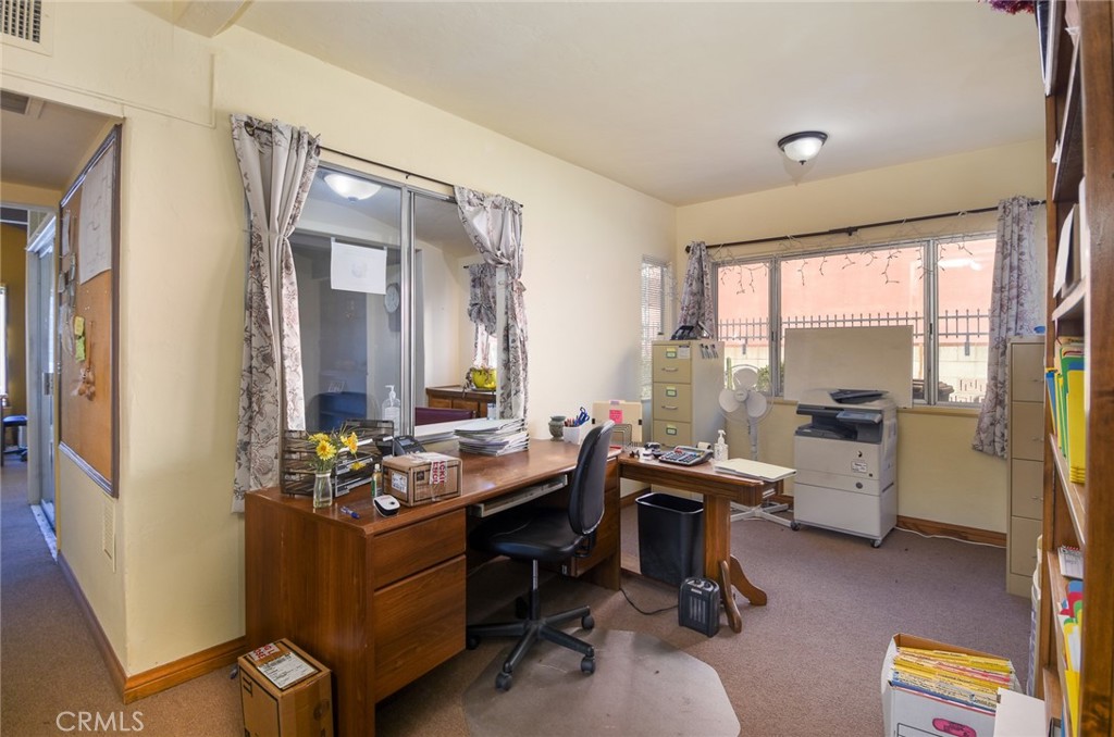 142 S Harvard Street