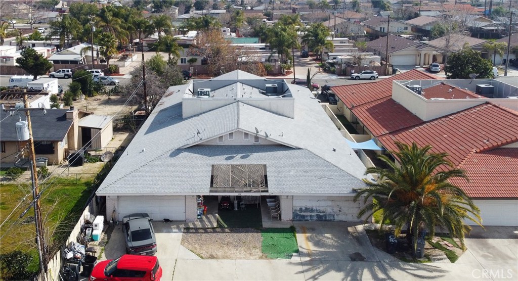 564 S Mistletoe Avenue