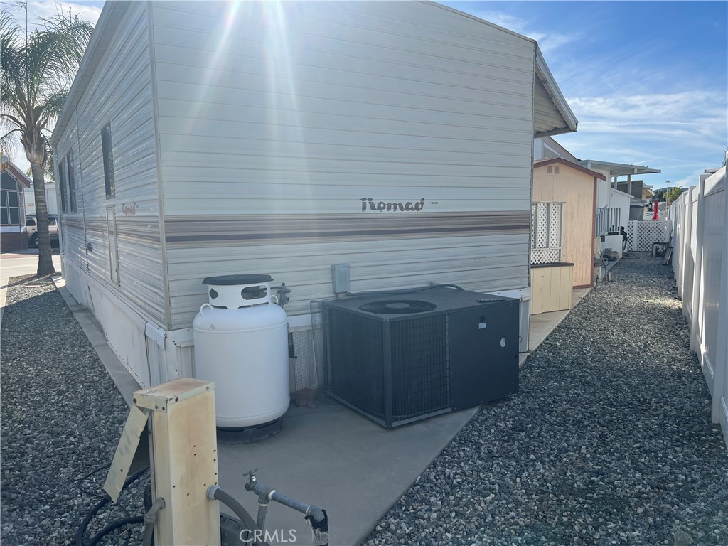 1295 S Cawston Avenue 319