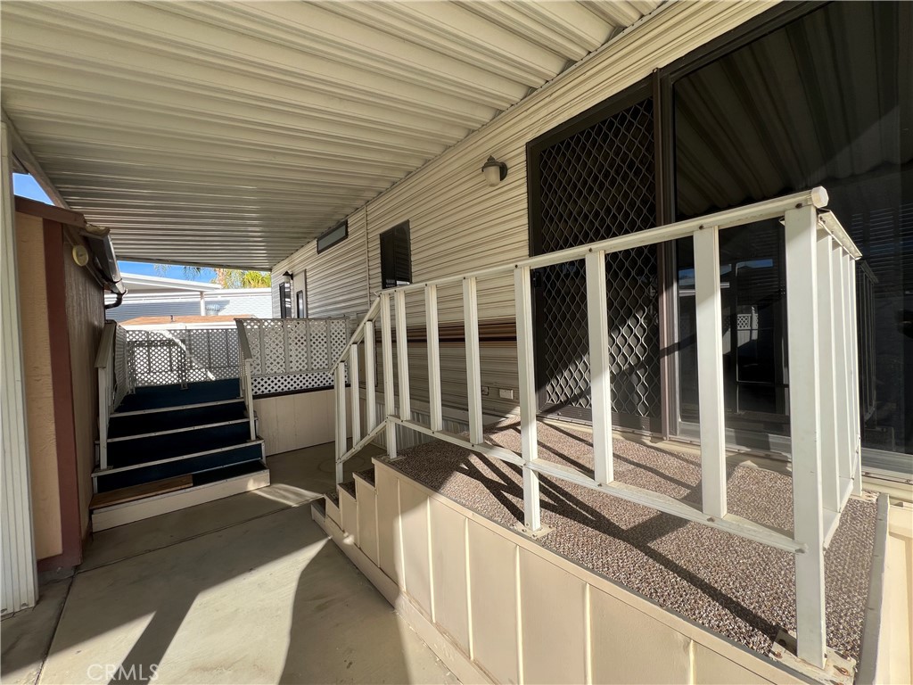 1295 S Cawston Avenue 319