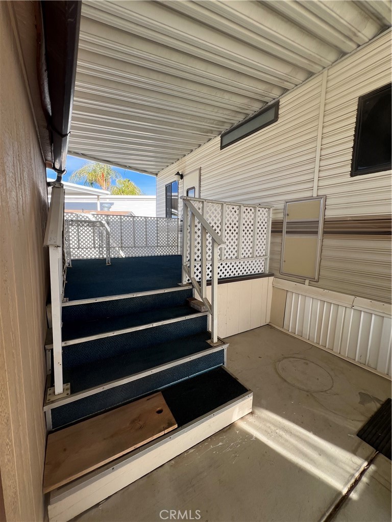 1295 S Cawston Avenue 319