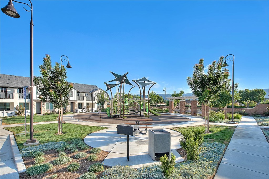 41985 Emelia Street 303