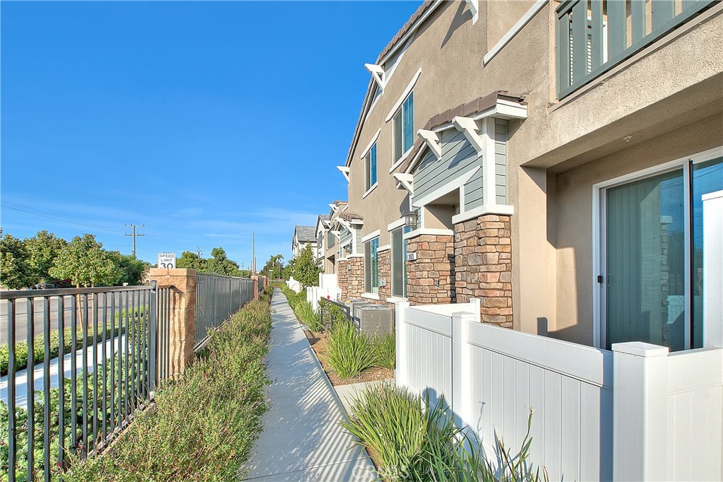 41985 Emelia Street 303