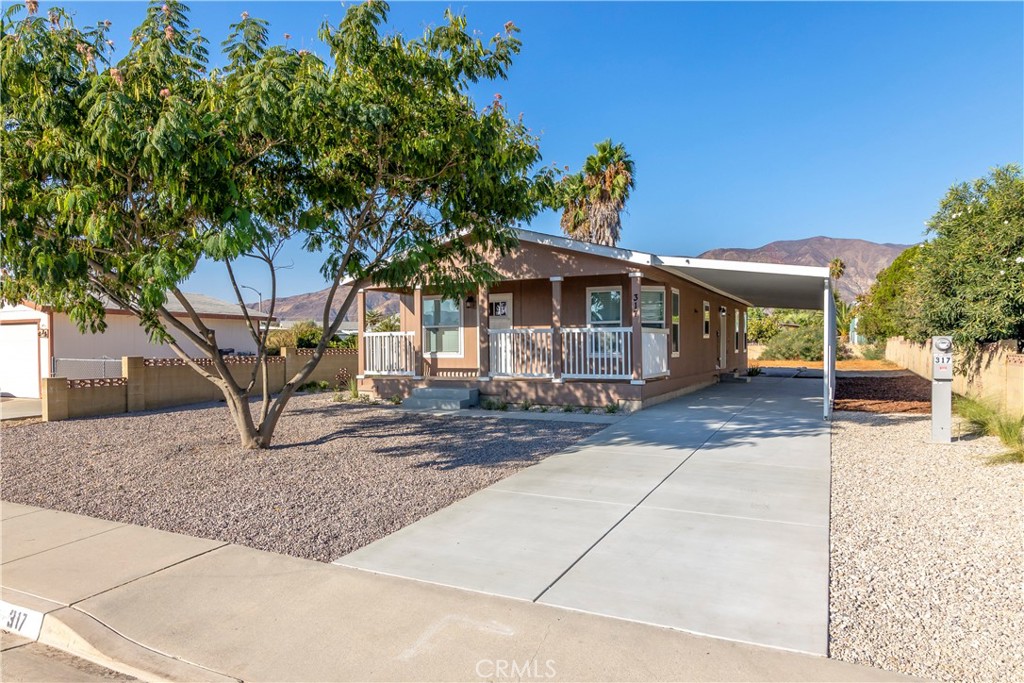 317 La Paloma Avenue