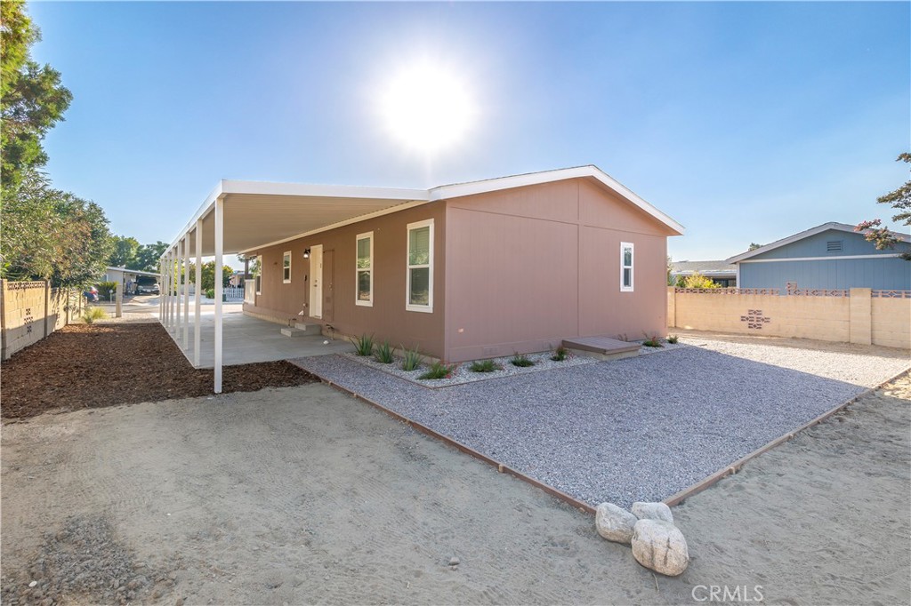 317 La Paloma Avenue