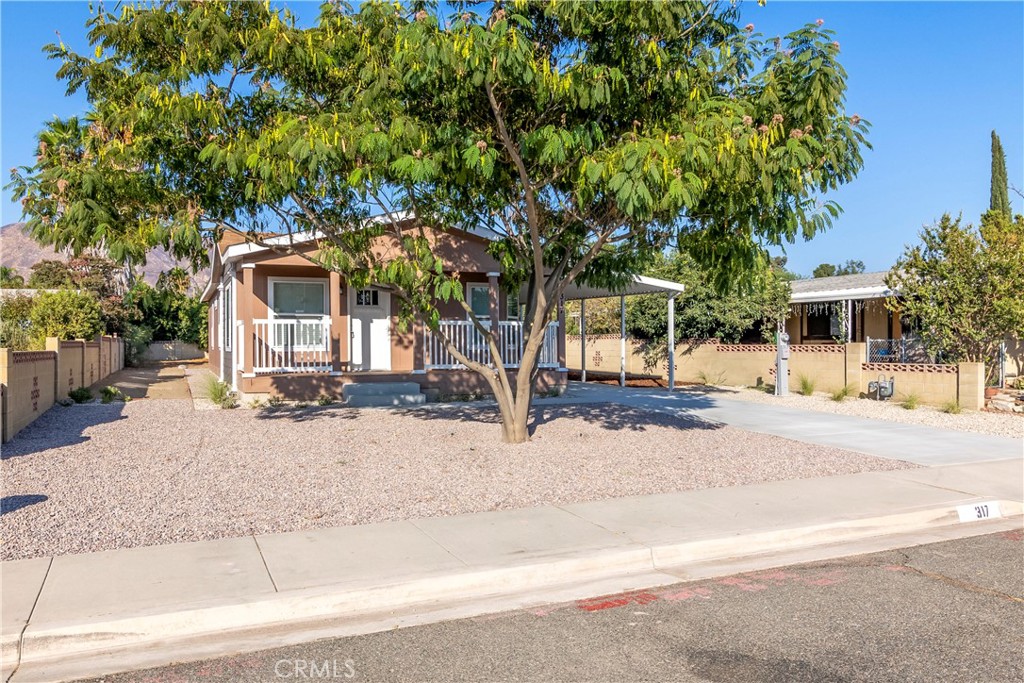 317 La Paloma Avenue