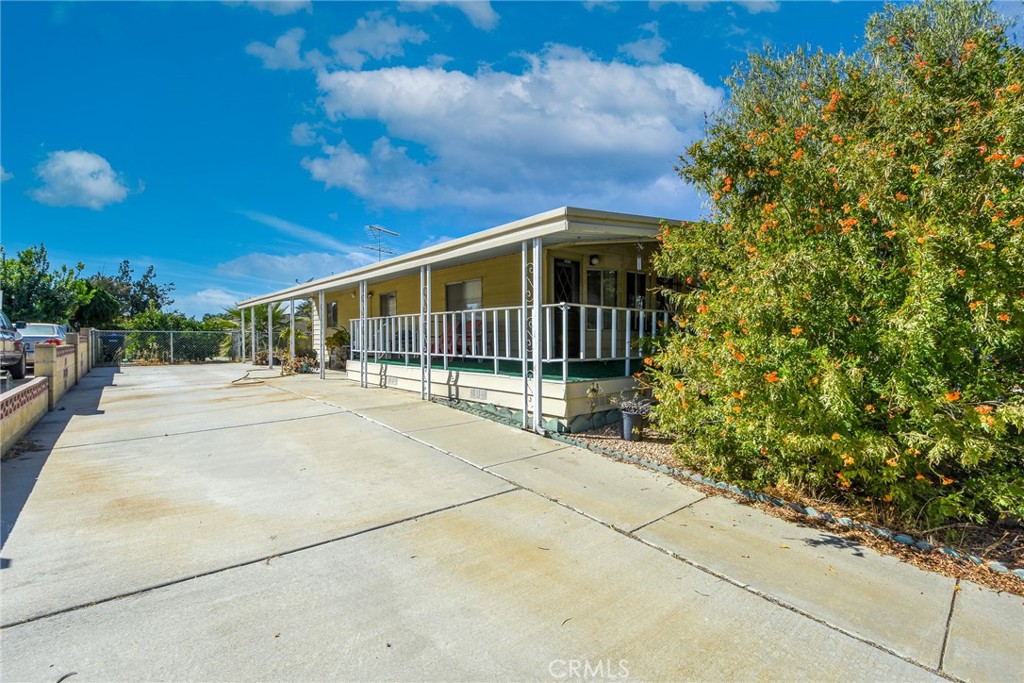 282 N La Paloma Avenue