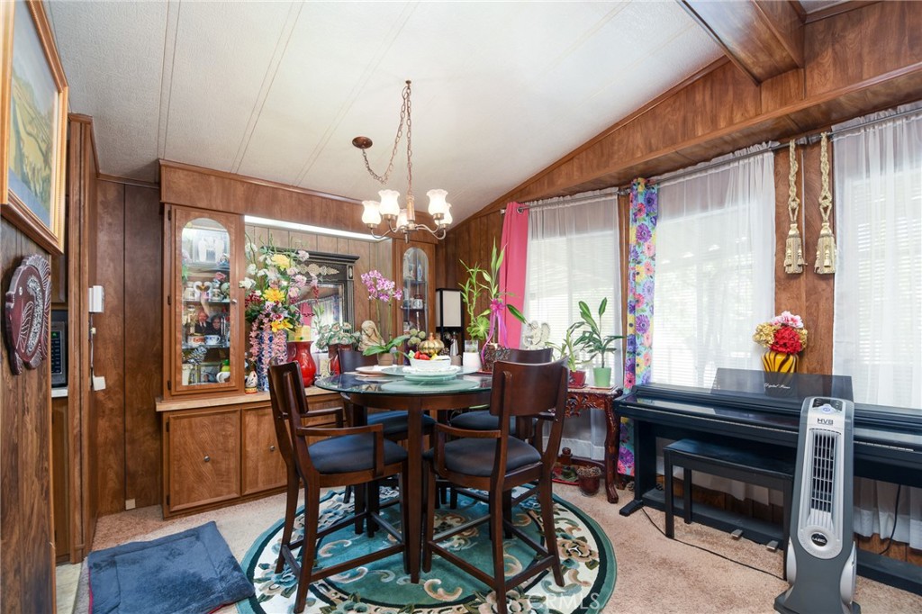 282 N La Paloma Avenue