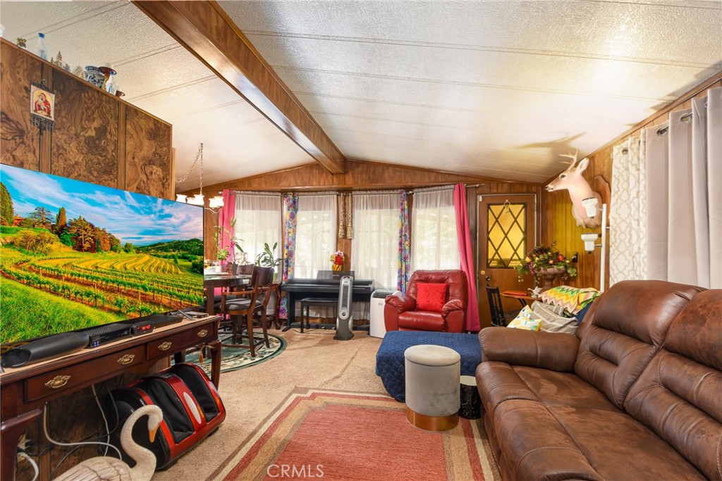 282 N La Paloma Avenue