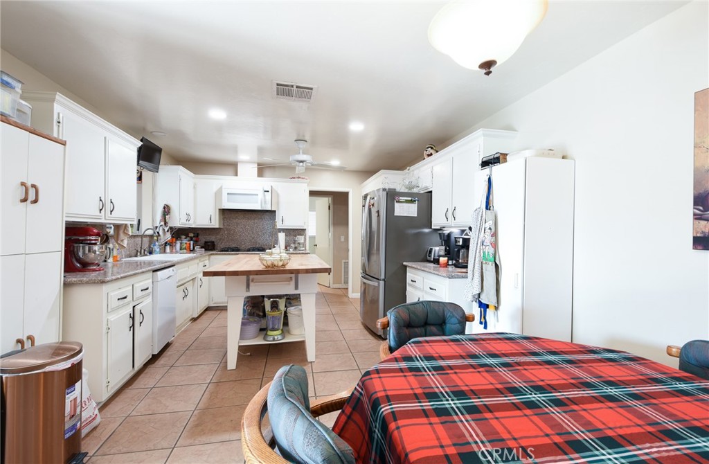 42065 Carnegie Avenue