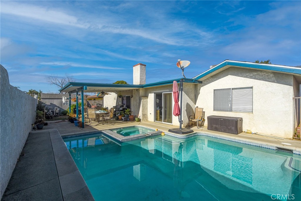 42065 Carnegie Avenue