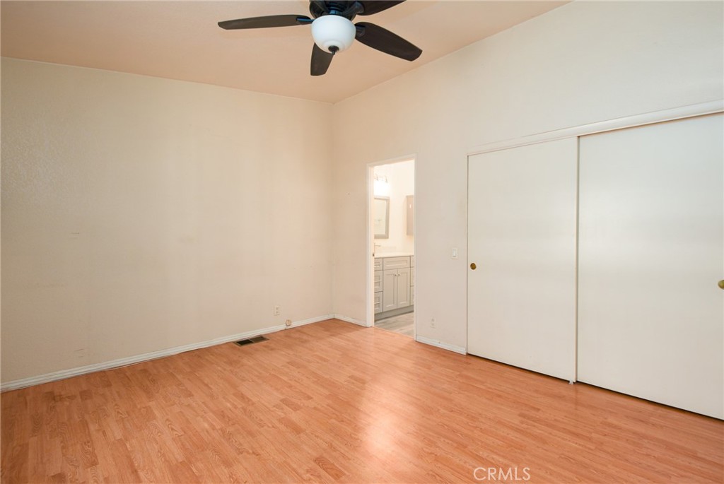 1250 N Kirby Street 194