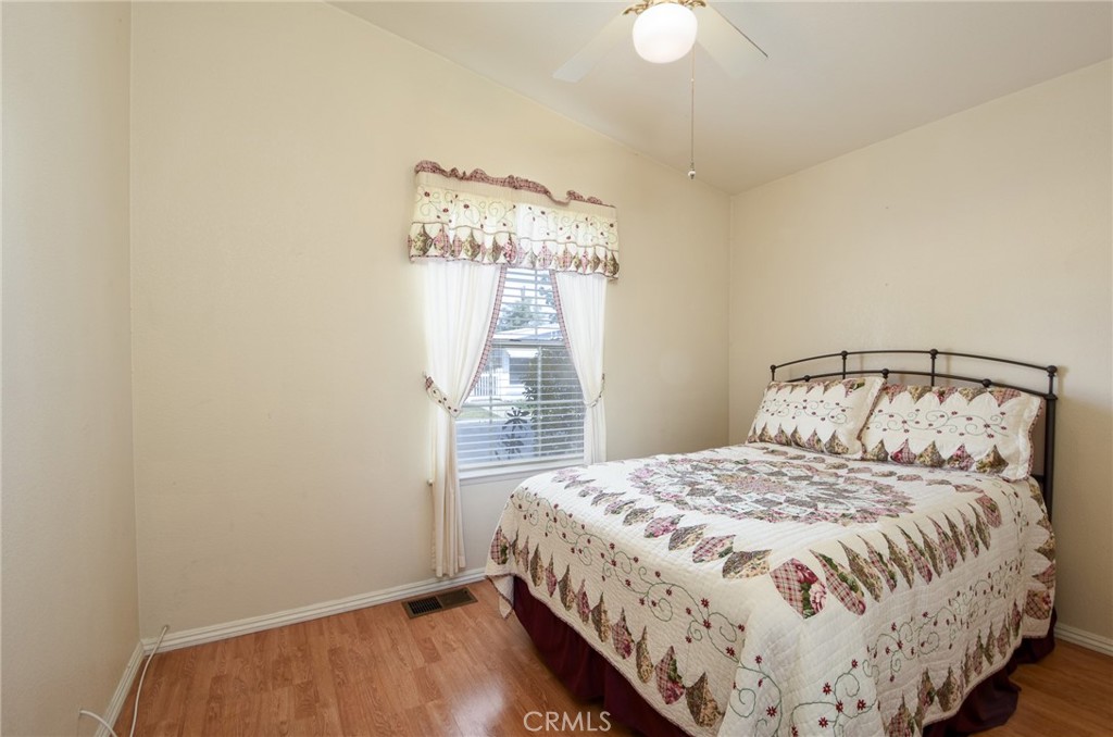 1250 N Kirby Street 194