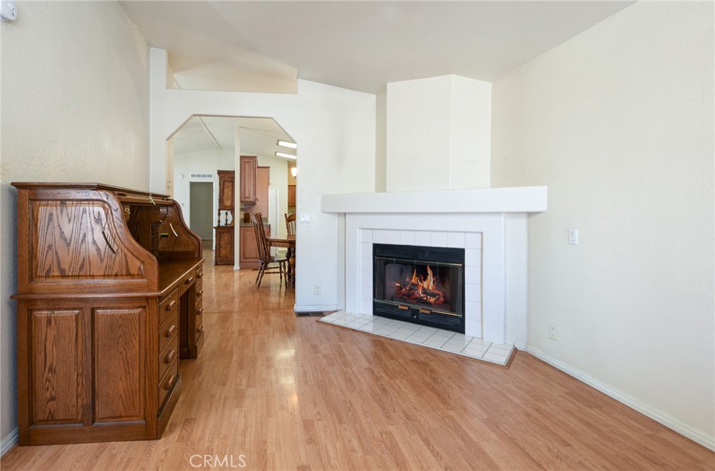 1250 N Kirby Street 194