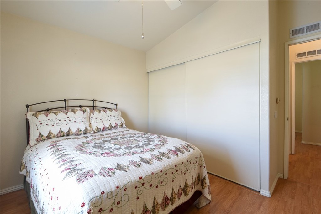 1250 N Kirby Street 194