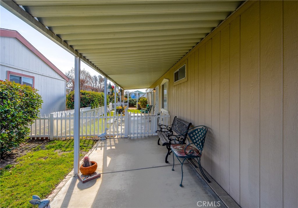 1250 N Kirby Street 194