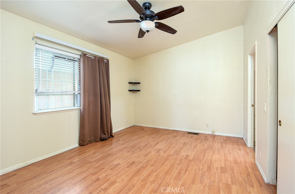 1250 N Kirby Street 194