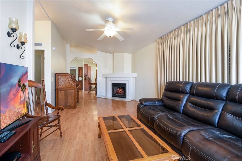 1250 N Kirby Street 194