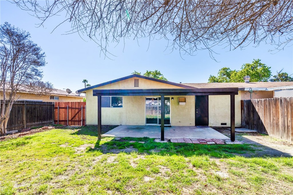 2376 San Padre Avenue