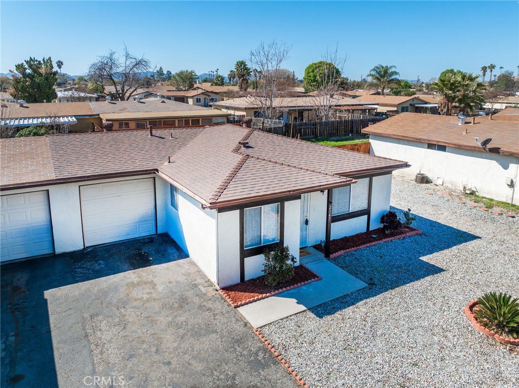 2147 W Oakland Avenue