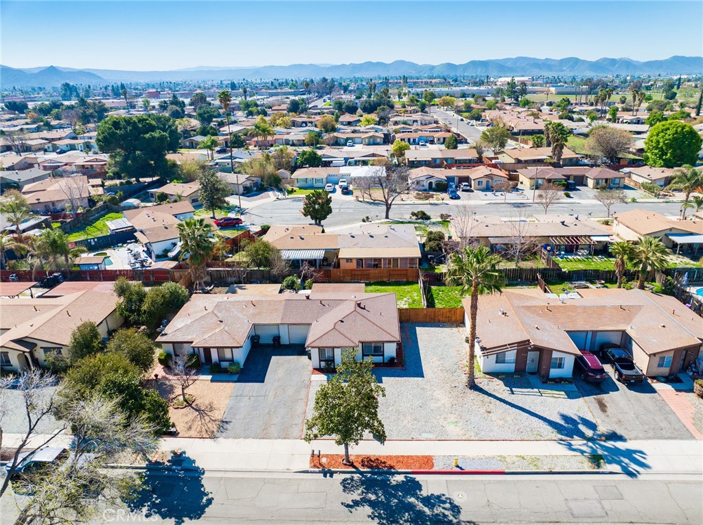 2147 W Oakland Avenue