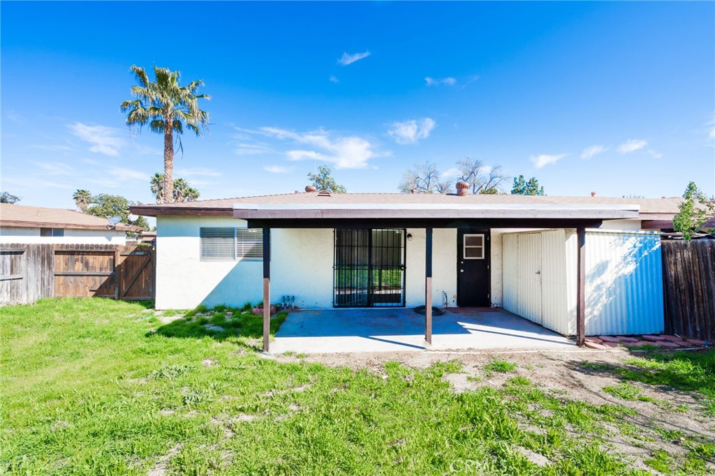 2147 W Oakland Avenue