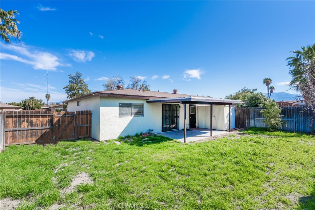 2147 W Oakland Avenue