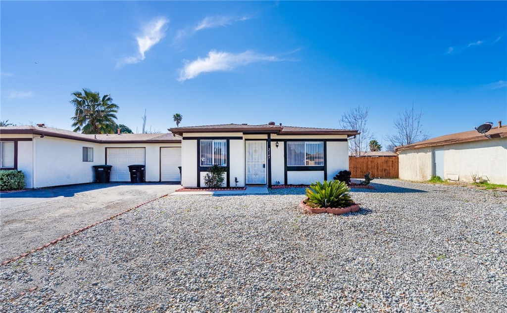 2147 W Oakland Avenue