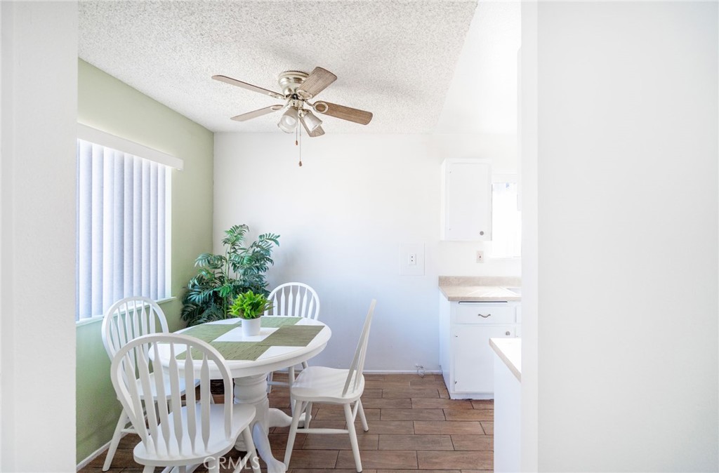 2147 W Oakland Avenue