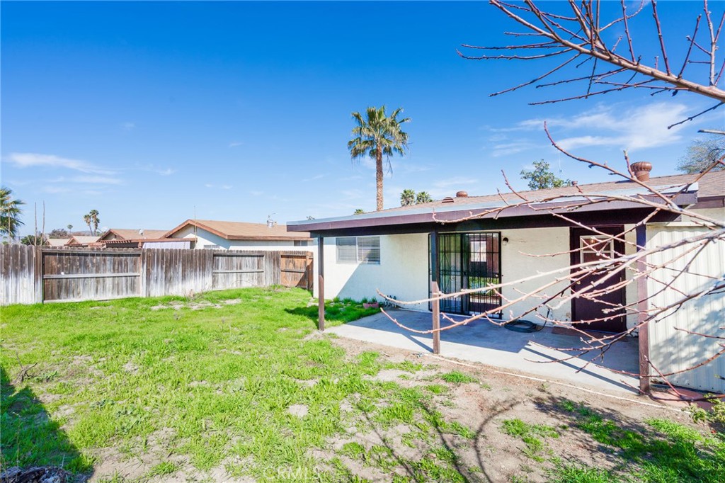 2147 W Oakland Avenue