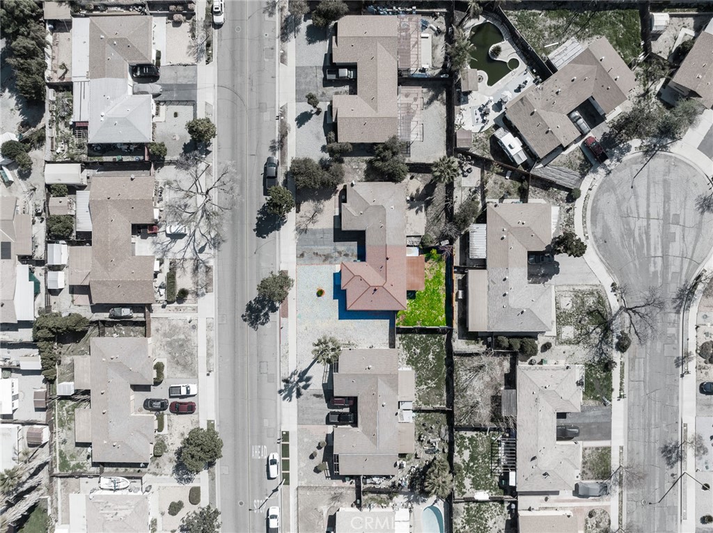 2147 W Oakland Avenue