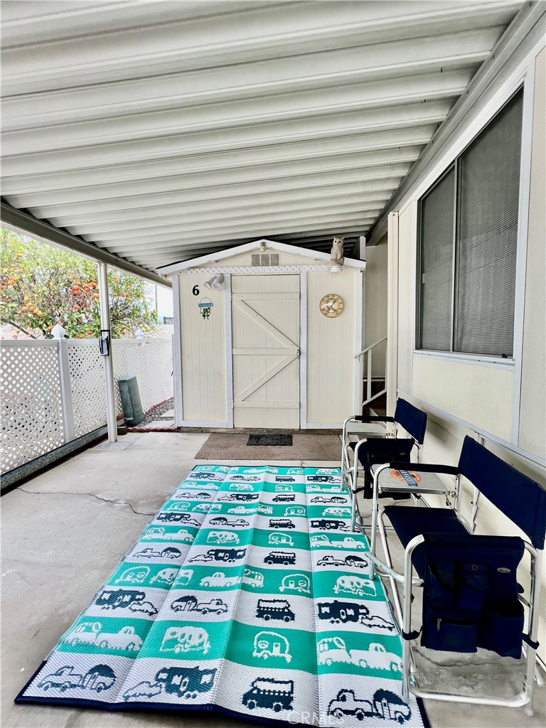 1295 S Cawston Avenue 6