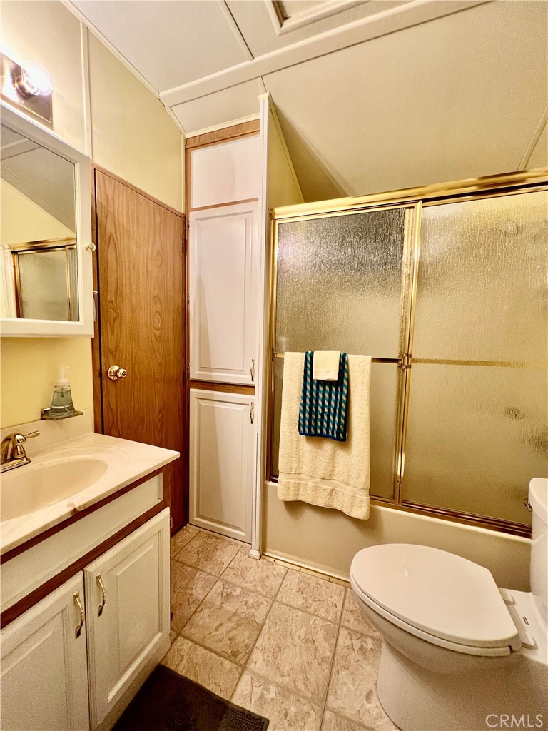 1295 S Cawston Avenue 6