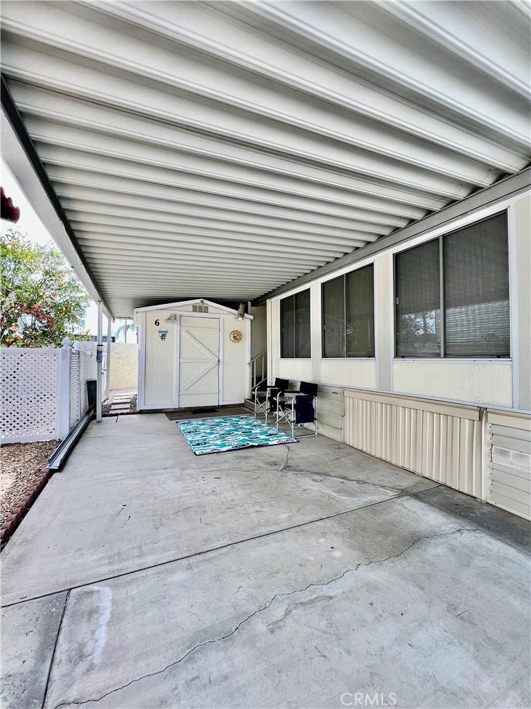 1295 S Cawston Avenue 6