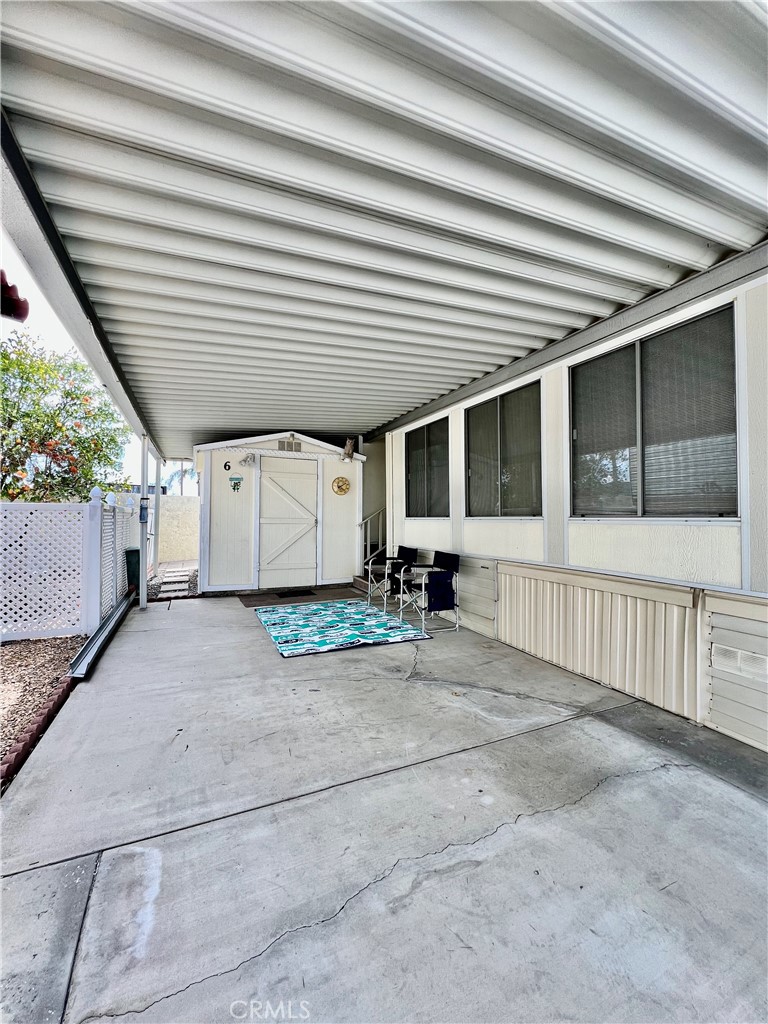 1295 S Cawston Avenue 6