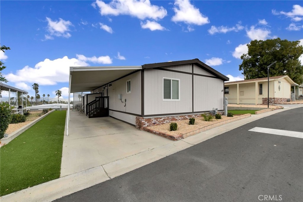 1536 S State Street 185