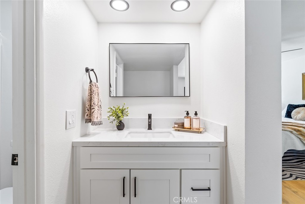 2325 N Magnolia Road